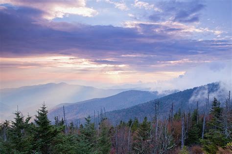 Peaceful Mountain Sunset by Kencanning