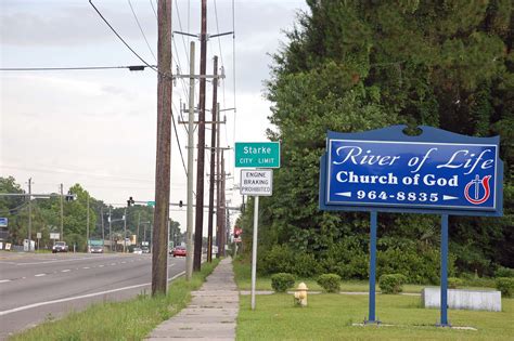 Entering Starke, Florida, on U.S. 301 from the north.