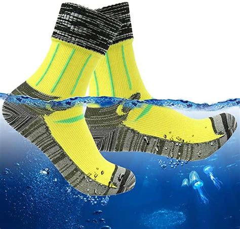 6 Best Waterproof Socks Reviews: For Cycling, Running, and Water Activities