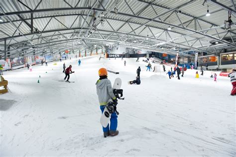 Indoor Carpet Snowboarding - Carpet Vidalondon