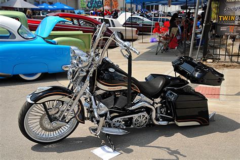 2019 Wild Wild West Showdown Vicla Motorcycle - Lowrider