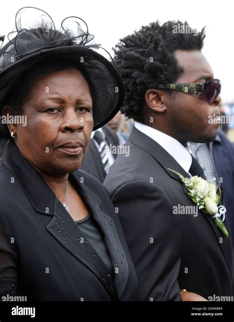 Margaret Saitoti, left, and son Zachary Saitoti, family of late ...