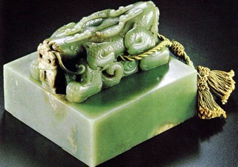 3-heirloom-seal-of-the-realm | Imperial jade, Jade carving, Jade