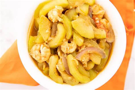 Ginisang Upo (Sautéed Opo Squash with Shrimp) - Seaside Recipes