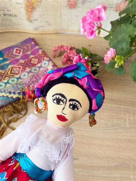 Muñeca mexicana Frida Kahlo souvenir mexicano artesanía - Etsy México ...