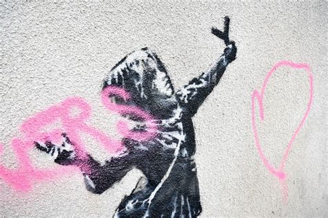 Art Industry News: Banksy’s Valentine’s Day Mural Is Vandalized With an Unromantic Insult ...