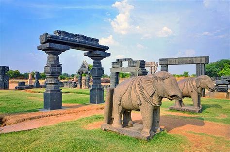 Warangal Fort Travel Guide, Places to see - Trodly