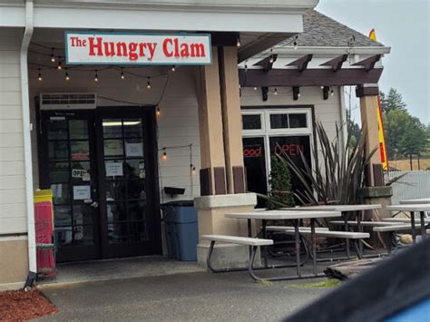 The Hungry Clam in Brookings, Oregon Offers Amazing Clam Chowder