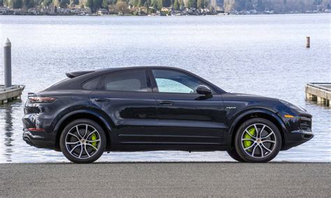 2020 Porsche Cayenne Turbo S E-Hybrid Coupe: Review - autoNXT.net