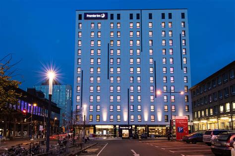 PREMIER INN ESSEN CITY CENTRE HOTEL - UPDATED 2023 Reviews & Price Comparison (Germany ...