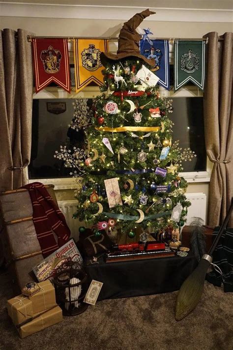 This Magical Harry Potter Christmas Tree Will Make You Never Want A ...