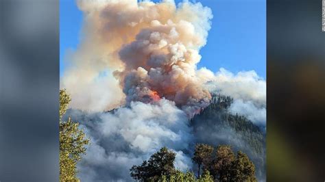 Oregon wildfire triples its reach in 1 day, burning thousands more ...