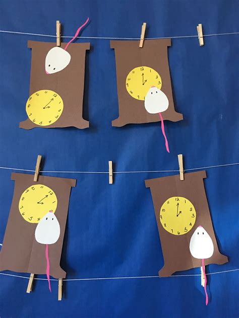 Hickory Dickory Dock. Mouse went up the clock! So cute art project for ...