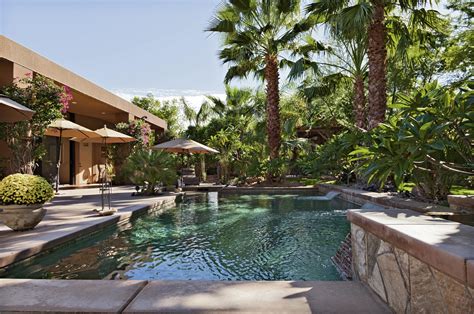 Best Pool Landscaping Tips & ideas - Landscaping Mates