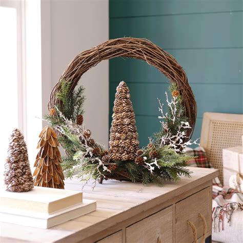 Standing Christmas Wreath