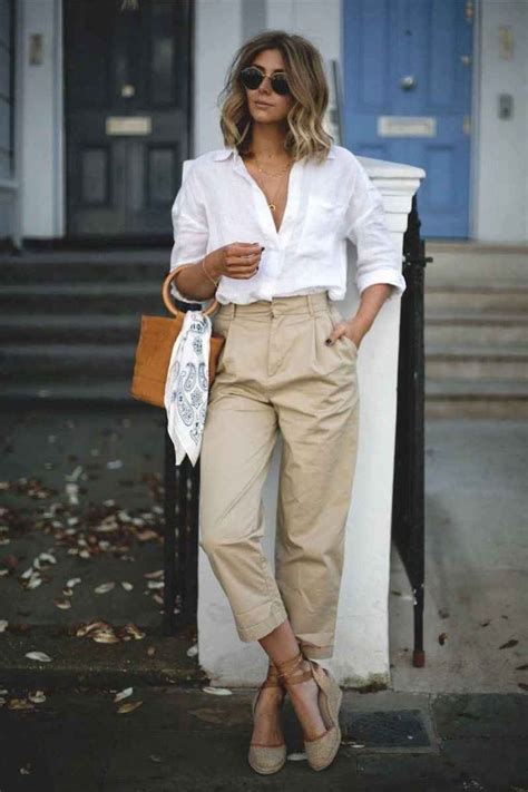 01 Elegant Beige Linen Pants Outfit Ideas in 2020 | Summer work outfits, Fashion, Work fashion