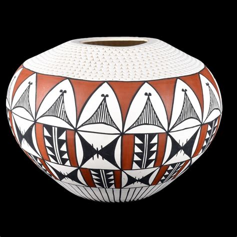 Acoma Pottery Vase | Kodner Auctions