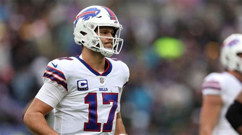 How Josh Allen Injury Rumors Have Affected Odds for Bills vs. Vikings, NFL MVP, Super Bowl