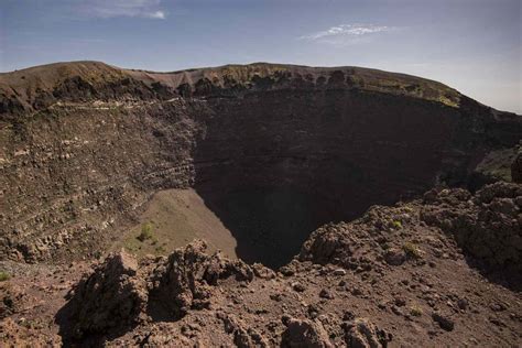 Mount Vesuvius Climbing Guide and Gallery