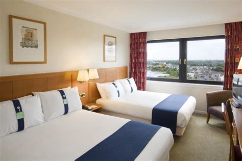 The 10 Best Cheap Hotels in Edinburgh, Scotland