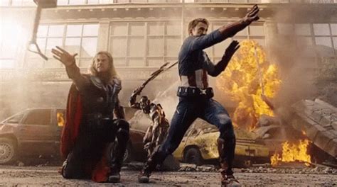 Avengers Thor GIF - Avengers Thor Captain America - Discover & Share GIFs