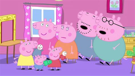 Peppa Pig Puppet Show