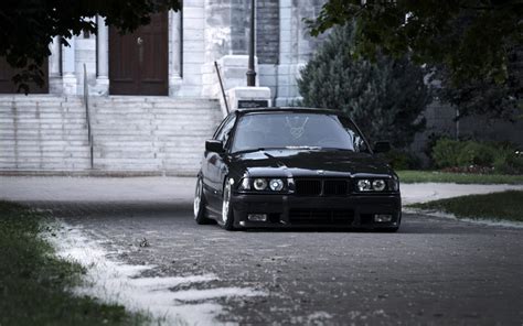 bmw-e36-car-hd-wallpaper | Zealous Interiors