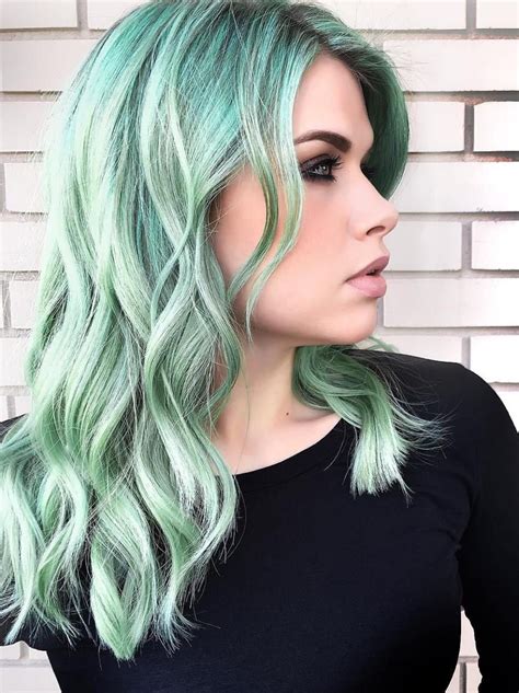 20 Mint Green Hairstyles That Are Totally Amazing | Pastel green hair, Mermaid hair color, Green ...