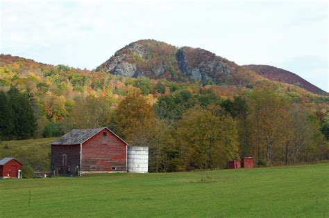 Walking Man 24 7: Haystack Mountain(Pawlet, Vermont)