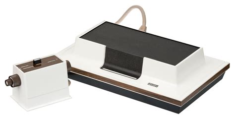 File:Magnavox-Odyssey-Console-Set.jpg - Wikipedia