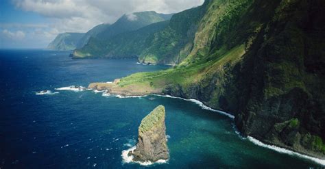 17 Reasons To Drop Everything And Go To Molokai | HuffPost