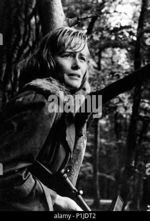 CARVE HER NAME WITH PRIDE, Virginia McKenna, 1958 Stock Photo - Alamy