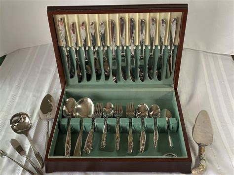 Lot# 64- Oneida Community Stainless Vintage Flatware, 71+ Pieces, Wood ...