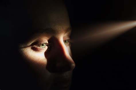 Research explains how eyes see continuously in bright light | UCLA