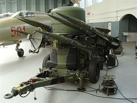 Rapier low level surface to air defense missile technical data | British United Kingdom missile ...