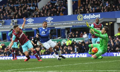 Everton v West Ham Mar 5 2016 - Liverpool Echo