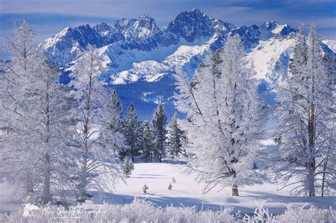 Sawtooth Mountains in winter, Idaho - Alan Crowe Photography