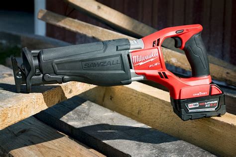 Milwaukee M18 Fuel Sawzall with One-Key Review | 2721-22 - PTR