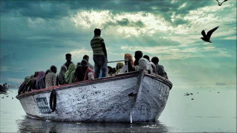 Boat Ride On Ganga Ghat Beautiful Image Varanasi Best - Varanasi Best ...