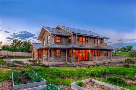 50 Craftsman House Landscaping Ideas (Photos) | Craftsman farmhouse, Craftsman house, Craftsman ...