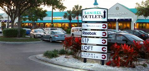 Outlet Shopping around Fort Myers Beach | Must Do Visitor Guides