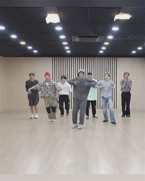 Bts Dynamite Dance Moves - BTSRYMA