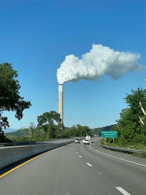 Coal plant emissions : r/mildlyinteresting