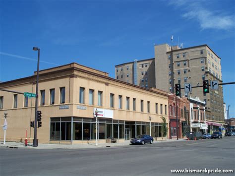 Downtown Bismarck Business District - Bismarck-Mandan News, Pictures, History - BisManCafe.com