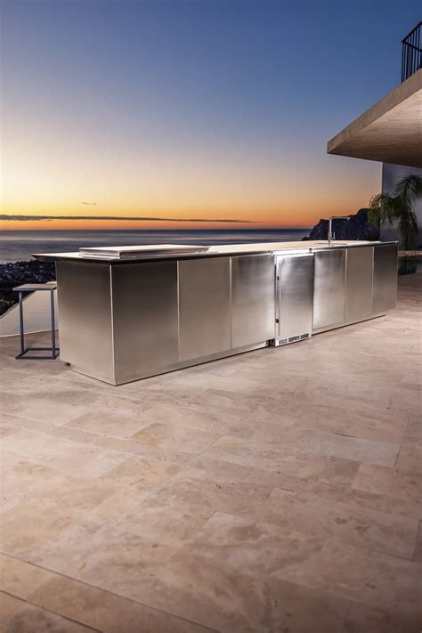 The Best Outdoor Kitchen Materials: Best Choices?