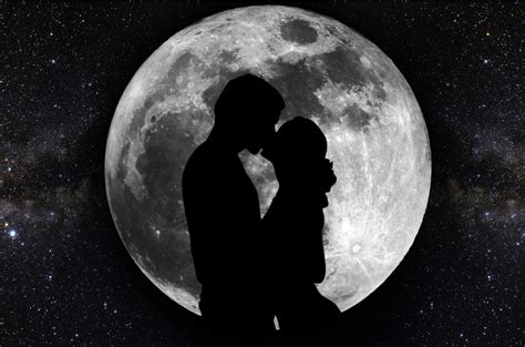 Silhouette Of Lovers Free Stock Photo - Public Domain Pictures