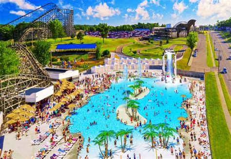 Top 6 Best Water Parks in Wisconsin Dells | Attractions of America