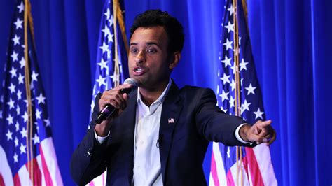 Vivek Ramaswamy predicts "surprise result" in Iowa caucuses