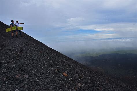 Volcano Surfing – Cerro Negro, Nicaragua (18.03.18) – JONO VERNON-POWELL