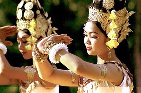 The Meaning of Hand Gestures in Khmer Classical Dance
